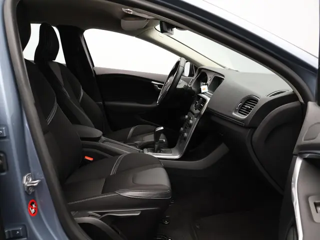 Volvo V40 2.0 T2 Nordic+ 2016 Benzine 8