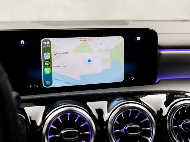 Mercedes-Benz CLA 250 e AMG Sport 2021 Hybride Benzine 35