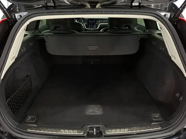 Volvo V60 2.0 B3 Inscription 2021 Benzine 9