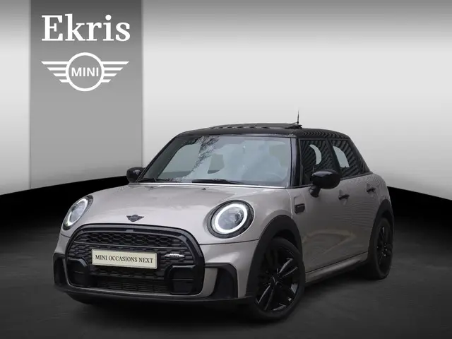 MINI 5-Deurs Cooper 2022 Benzine