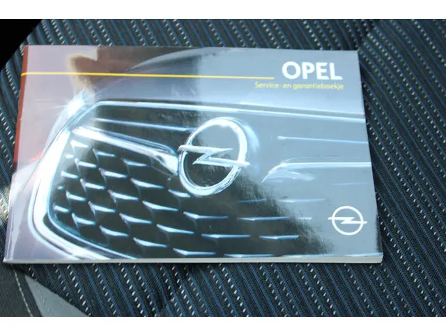 Opel Crossland X 1.2 Turbo 120 Jaar Edition 2020 Benzine 26