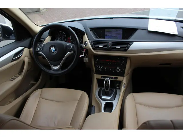 BMW X1 3
