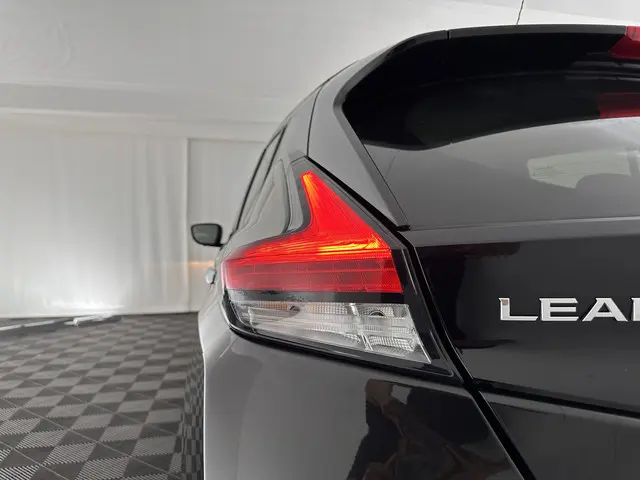 Nissan Leaf 2.ZERO EDITION 40 kWh 2018 Elektrisch 26