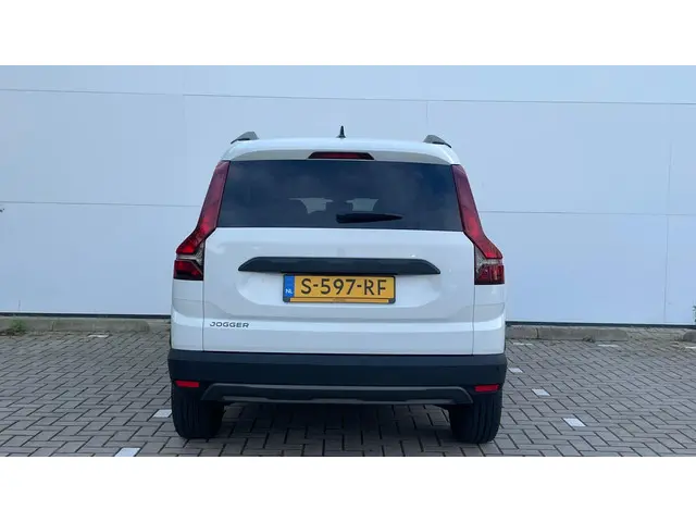 Dacia Jogger 1.0 TCe 110 Extreme 7p. 2023 Benzine 19