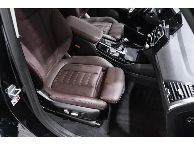 BMW X3 sDrive18d High Executive 2021 Diesel 32
