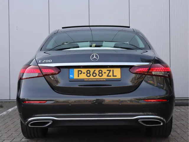 Mercedes-Benz E-Klasse 200 Luxury 2022 Hybride Benzine 7