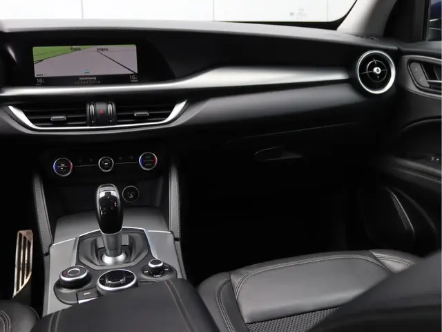 Alfa Romeo Stelvio 2.0 T AWD 2018 Benzine 22