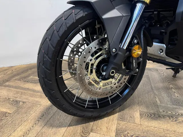 Honda NC 750 Scooter X-ADV KEYLESS LED 2022 Benzine 22