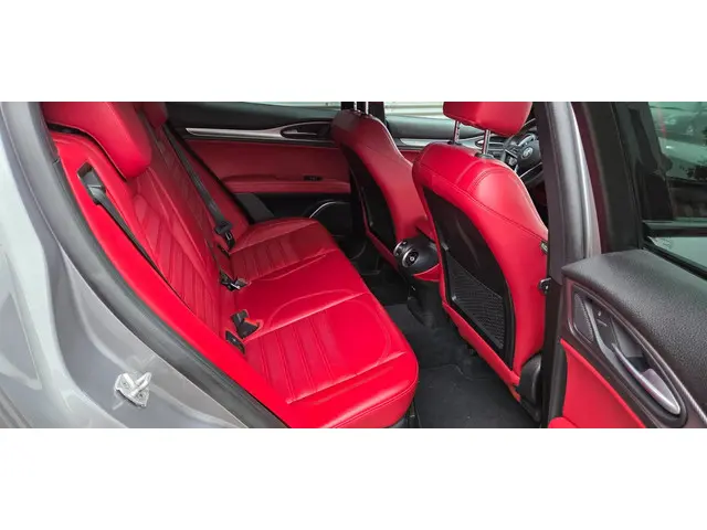 Alfa Romeo Stelvio 2.0 T AWD Super 2018 Benzine 11