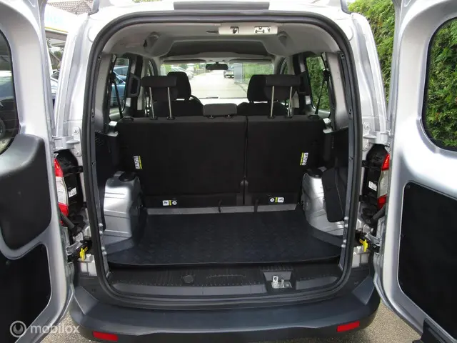 Ford Tourneo Connect Compact 1.0 Trend 2019 Benzine 10