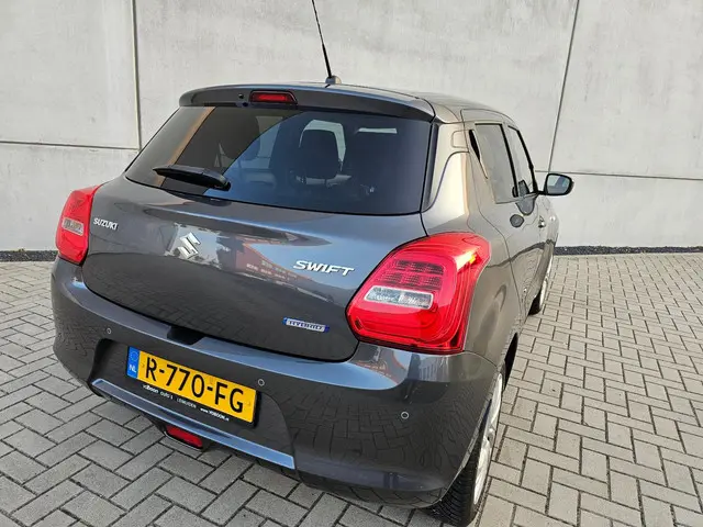 Suzuki Swift 1.2 Select Smart Hybrid 2022 Hybride Benzine 8