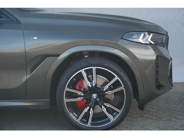 BMW X6 xDrive40i 2026 Benzine 9