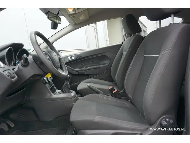 Ford Fiesta 1.25 2013 Benzine 6