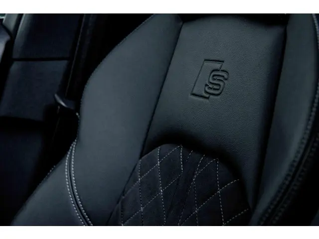 Audi RS4 Urban 2021 Benzine 42