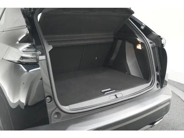 Peugeot 2008 PureTech 130 EAT8 GT 2025 Benzine 64