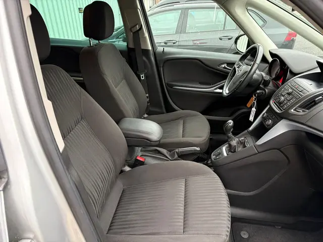 Opel Zafira Tourer 1.6 CDTI Business+ 2014 Diesel 14