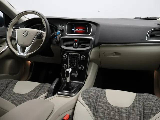 Volvo V40 2.0 T2 Nordic+ 2016 Benzine 3