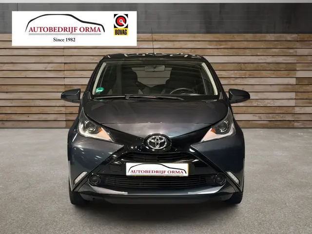 Toyota Aygo 1.0 VVT-i x-play 2015 Benzine 5