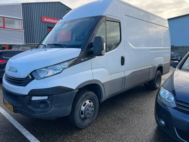 Iveco Daily 35C15V 3.0 352 H2 Dubbel lucht 2017 Diesel