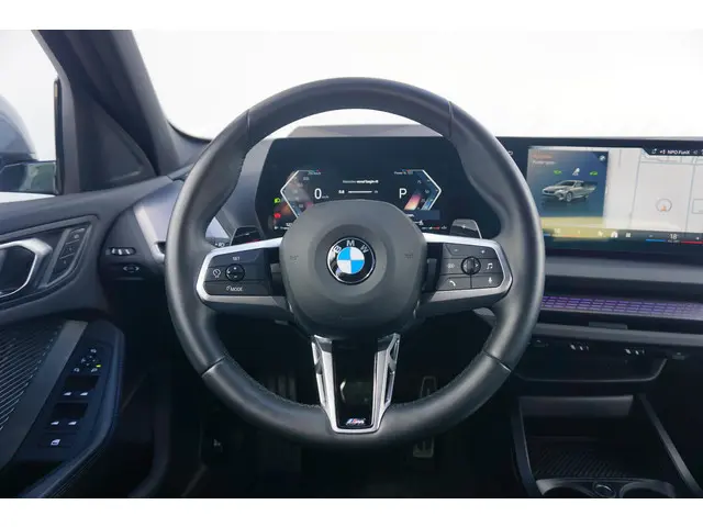 BMW 1 Serie 120 2024 Benzine 11