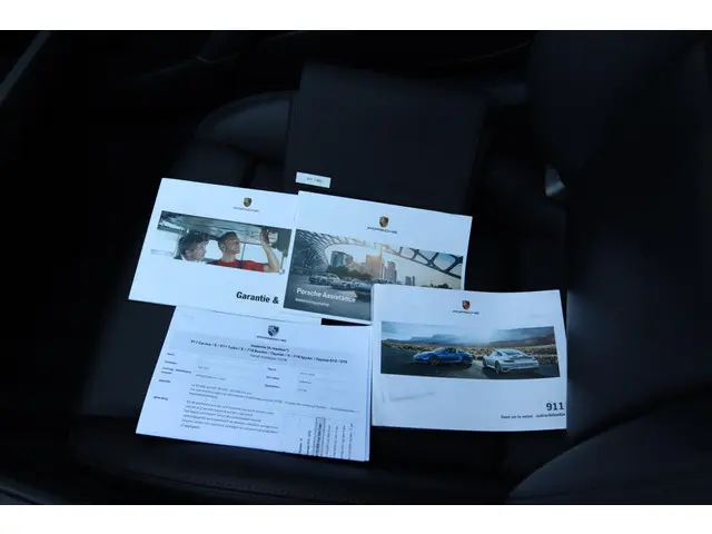 Porsche 911 3.0 CARRERA 4S PDK *BTW* 2017 Benzine 53