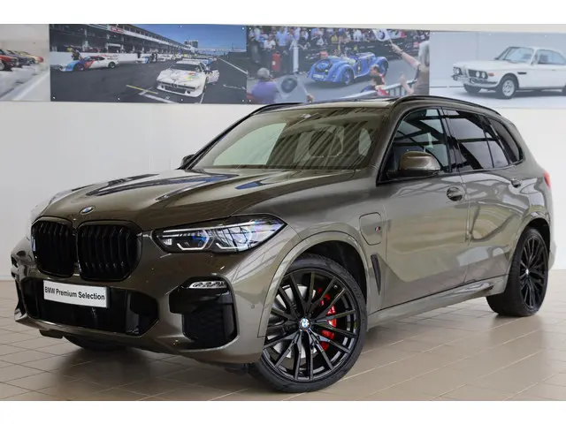 BMW X5 xDrive45e 2021 Hybride Benzine 36