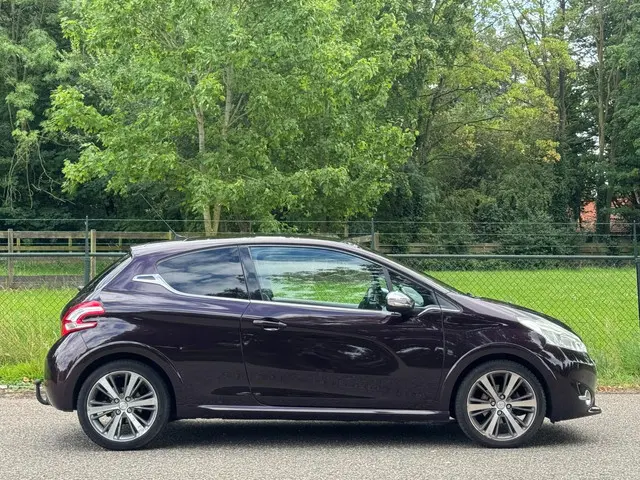 Peugeot 208 2