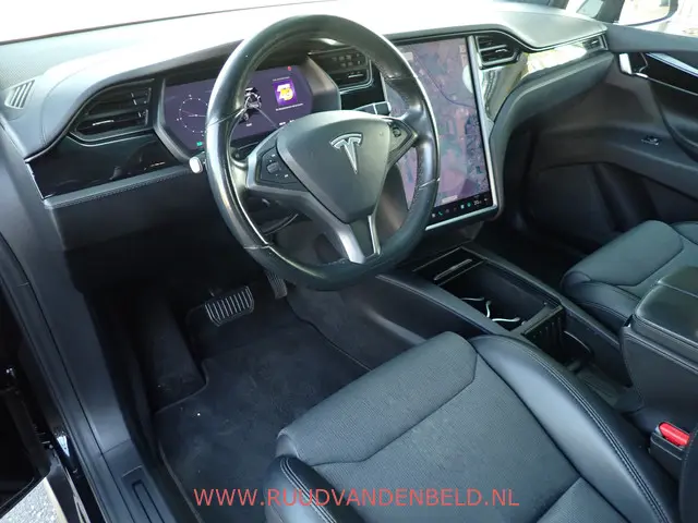 Tesla Model X 75D 2018 Elektrisch 10