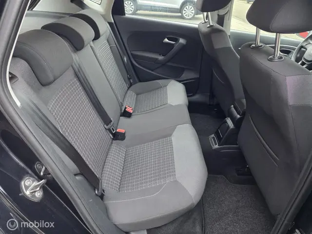 Volkswagen Polo 1.4 TDI Edition R 2015 Diesel 31