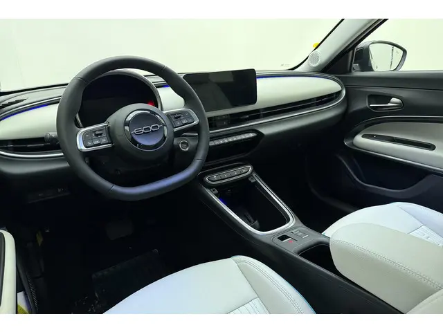 Fiat 600e La Prima 54 kWh 2025 Elektrisch 18