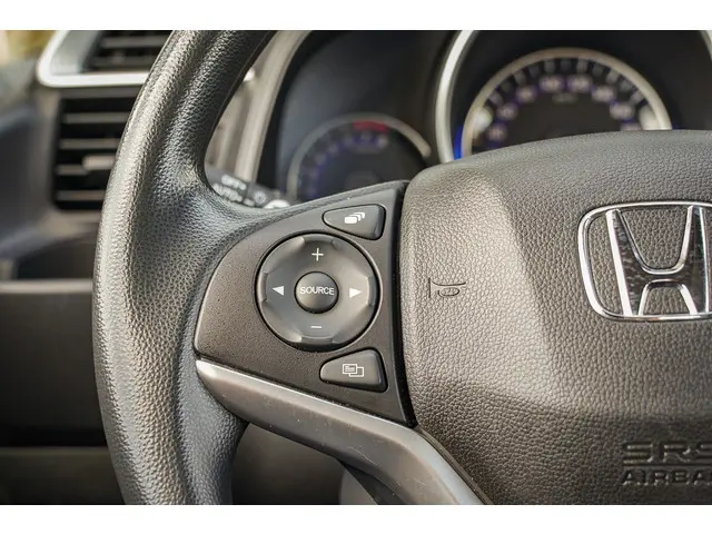 Honda Jazz 1.3i VTEC COMFORT 2018 Benzine 14