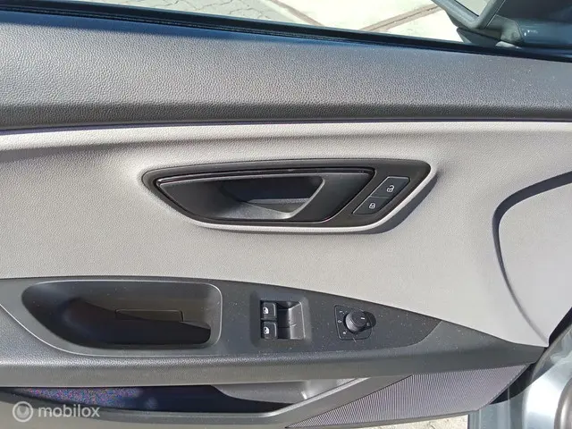 SEAT Leon 1.2 TSI Reference/Clima/5deurs 2015 Benzine 10