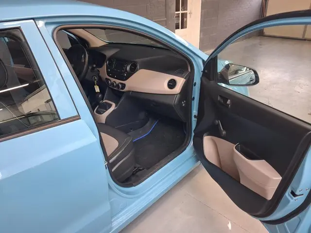 Hyundai i10 1.0i i-Drive 2014 Benzine 6