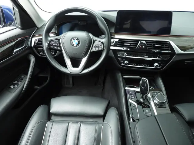 BMW 5 Serie Sedan 520i 2021 Benzine 10