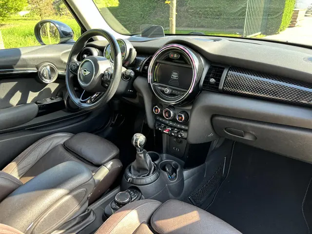 MINI Cooper 2.0 Cooper S Serious Business 2015 Benzine 12