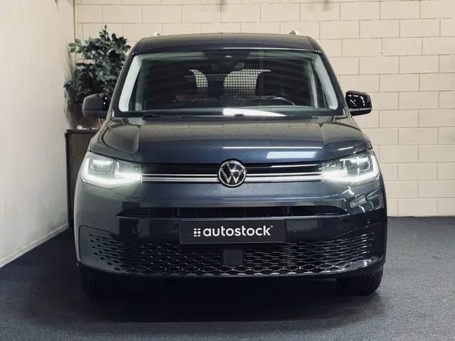 Volkswagen Caddy Cargo 2.0 TDI 1st Edition 2021 Diesel 4