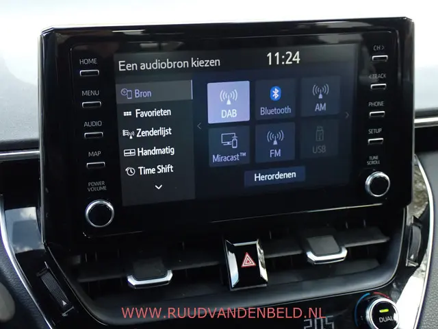 Toyota Corolla 1.8 Hybrid Business 2021 Hybride Benzine 26