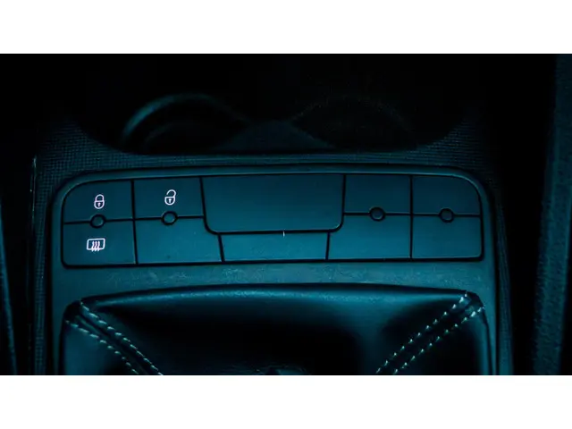 SEAT Ibiza 1.2 Style CRUISE PDC CLIMA 2014 Benzine 28