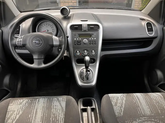 Opel Agila 1.2 Edition 2014 Benzine 3