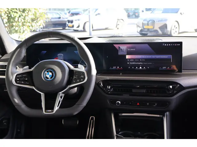 BMW 3 Serie 330e 2026 Hybride Benzine 10