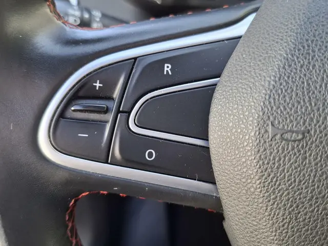 Renault Kadjar TCe 160pk Black Edition 2019 Benzine 18