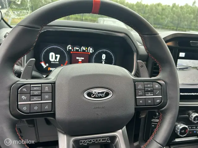Ford F-150 USA Raptor R 2023 Benzine 24