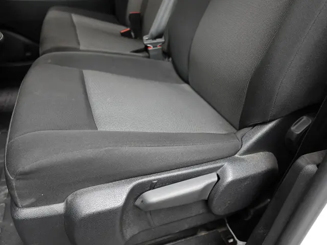 Peugeot Expert 1.5 BlueHDI 120PK L2 2023 Diesel 12