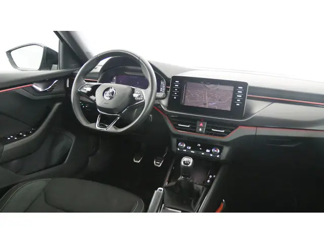Škoda Scala 1.0 TSI 110pk Sport Business 2021 Benzine 18