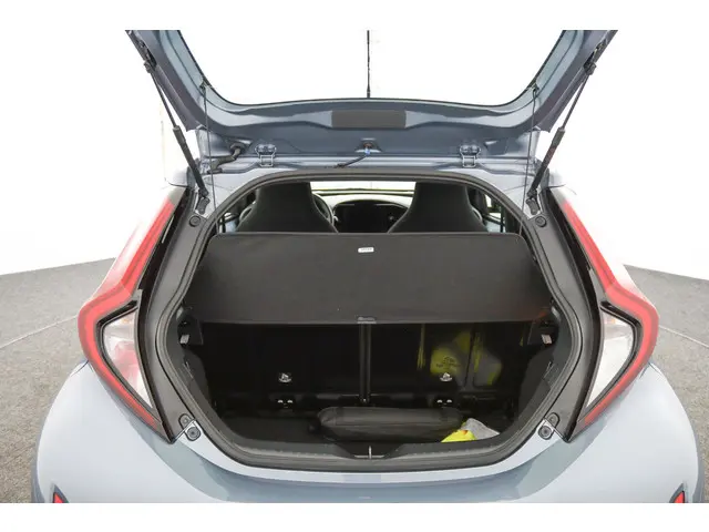 Toyota Aygo X 1.0 VVT-i MT Play 2025 Benzine 23