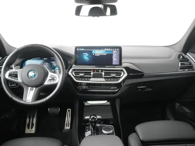 BMW X3 xDrive30e 2023 Hybride Benzine 5