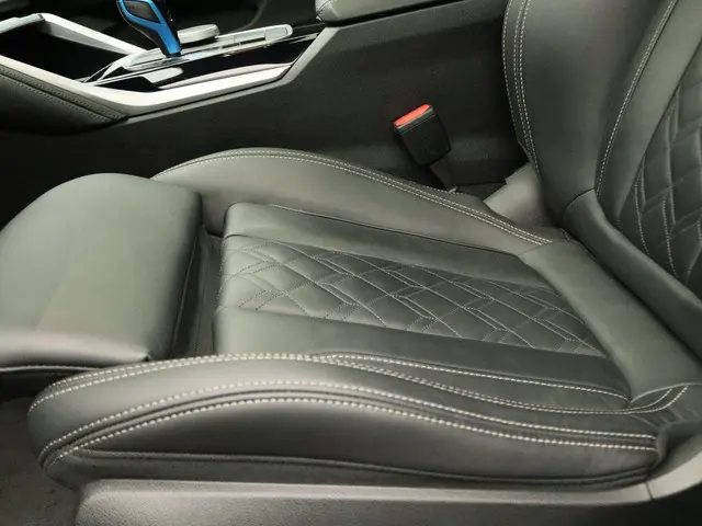 BMW i4 eDrive40 2023 Elektrisch 39