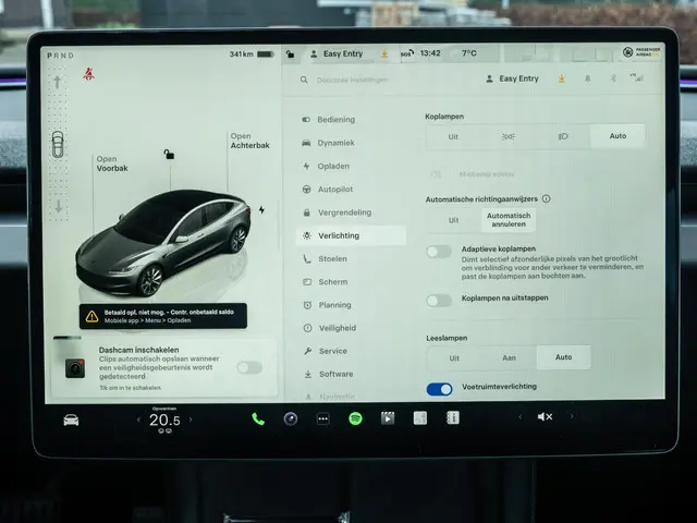 Tesla Model 3 RWD 60 kWh 2024 Elektrisch 24