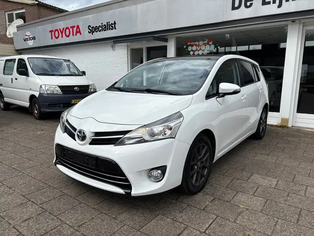 Toyota Verso 1.8 VVT-i Dynamic Business 2015 Benzine 5