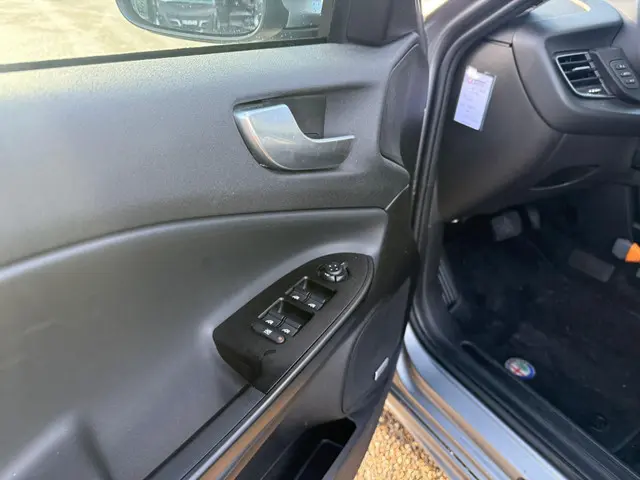 Alfa Romeo Giulietta 1.6 JTDm Super 2017 Diesel 12